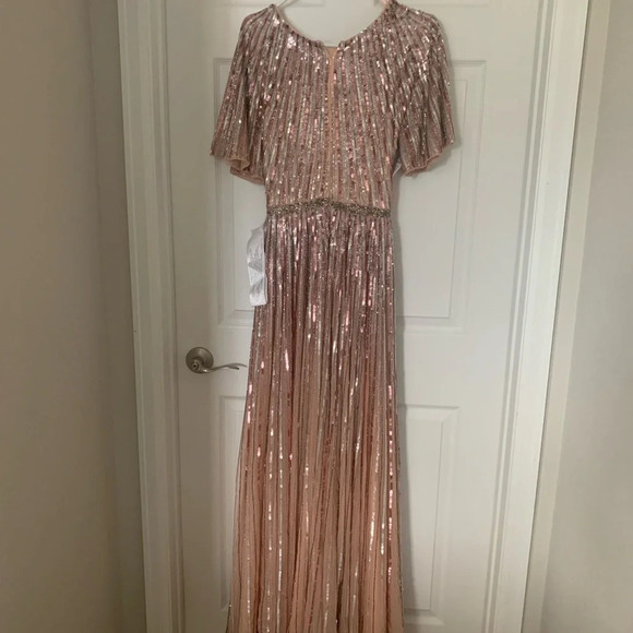 Mac Douggal Sequin Flutter-Sleeve Gown Women’s Rose Sz8  *FLAW* #001 - Picture 6 of 16